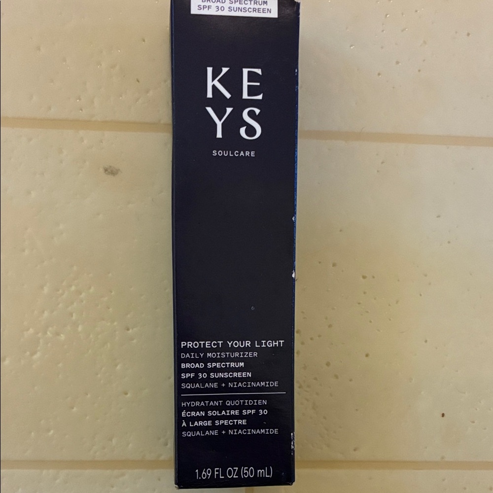 Keys Soulcare Protect Your Light Daily Moisturizer - Black